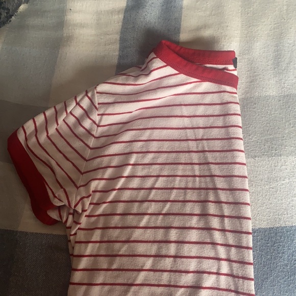 Forever 21 red and white lined cropped top size medium - Picture 3 of 4